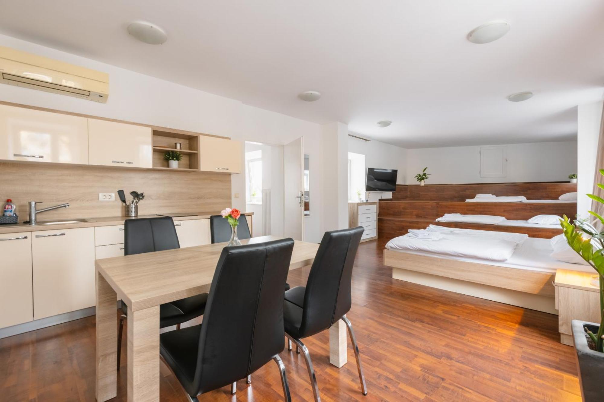 Bridge Apartments Любляна Екстериор снимка