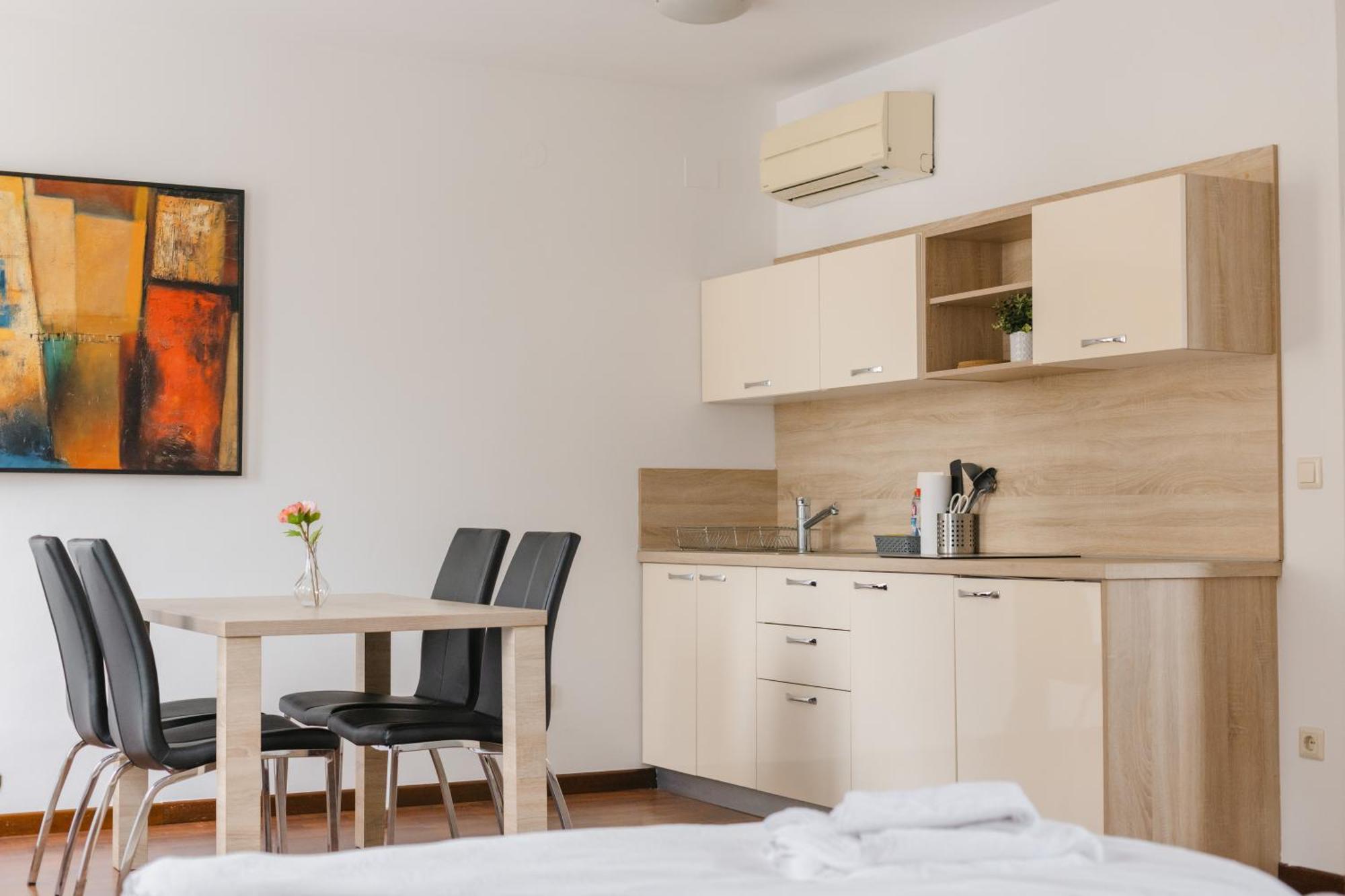 Bridge Apartments Любляна Екстериор снимка