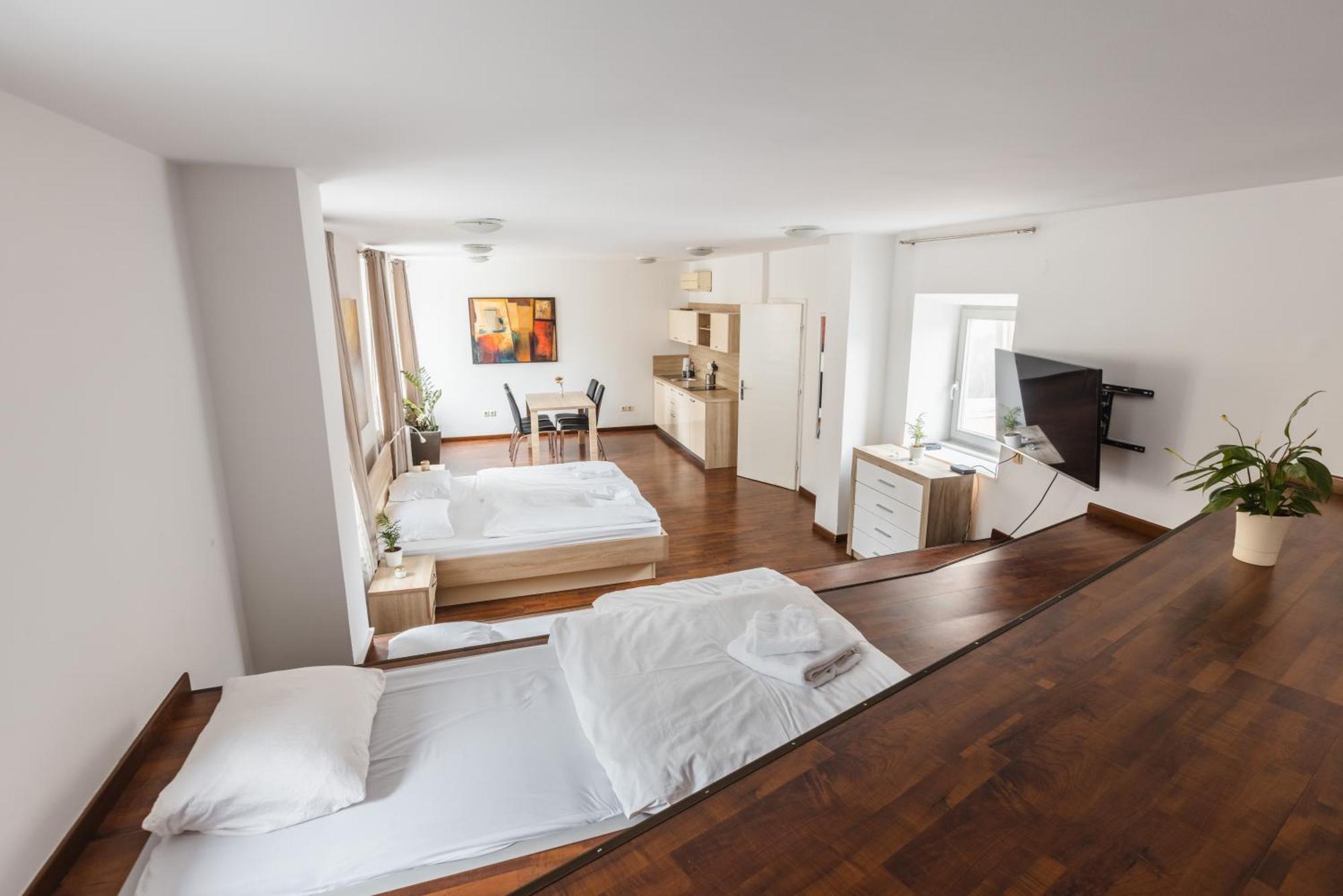 Bridge Apartments Любляна Екстериор снимка