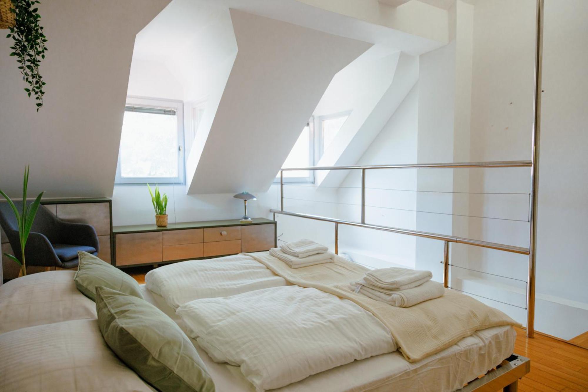 Bridge Apartments Любляна Екстериор снимка